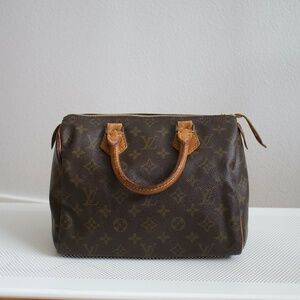 Louis Vuitton Vintage Monogram Speedy 25